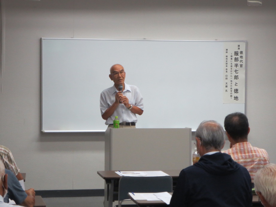地元の郷土史家 山田文雄氏の写真