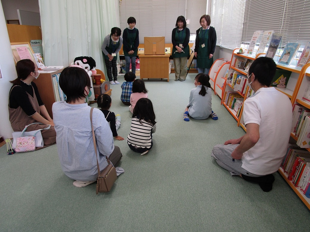 おはなし会の様子