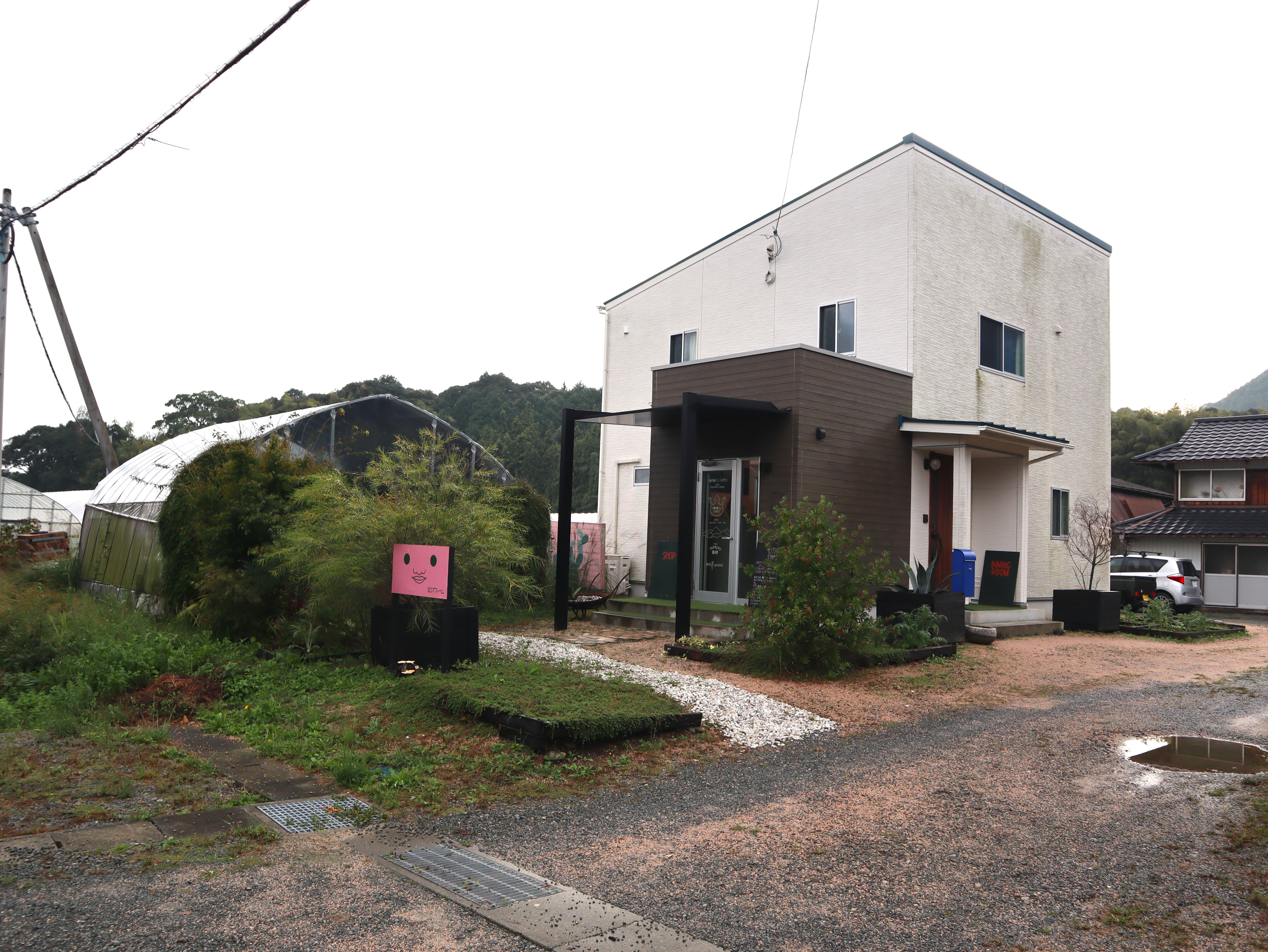 PLANT BASED RESUTAURANT MANJI外観.JPG