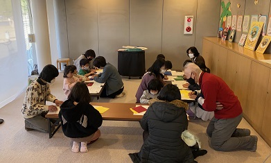 トランスパレントスターづくりの様子